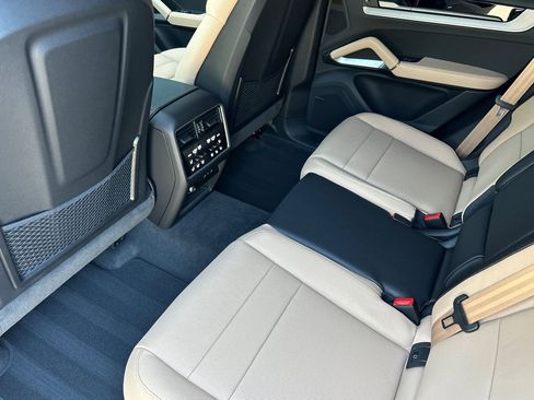 New 2026 Porsche Cayenne E-Hybrid AWD/4WD image 15