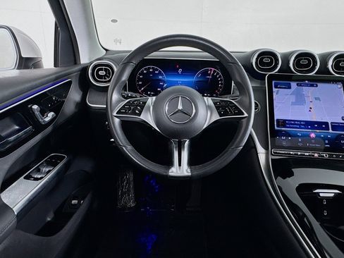 Certified 2025 Mercedes-Benz GLC 350e 4MATIC image 5
