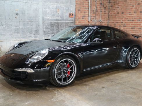 Used 2012 Porsche 911 Carrera S image 9