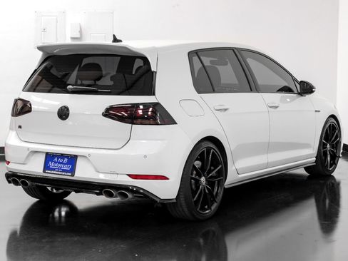 Used 2019 Volkswagen Golf R 4-Door image 7
