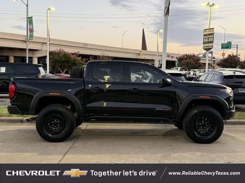 Used 2026 GMC Canyon AT4X w/ AT4X AEV Edition AWD/4WD image 5