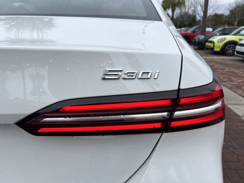 Used 2025 BMW 530i image 44