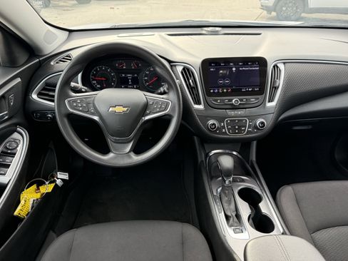 Used 2024 Chevrolet Malibu LT image 14