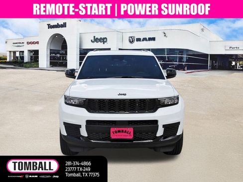 Used 2025 Jeep Grand Cherokee L Altitude RWD image 2