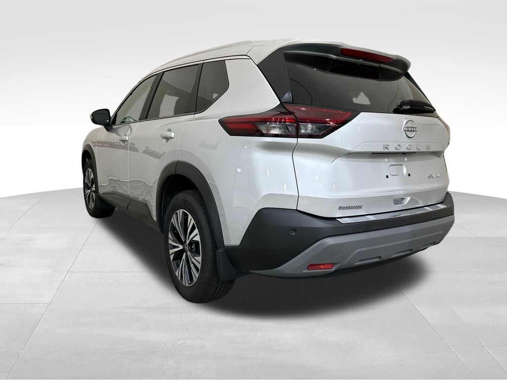 Used 2023 Nissan Rogue SV w/ SV Premium B Package AWD/4WD image 3