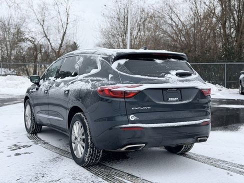 Used 2019 Buick Enclave Essence image 5
