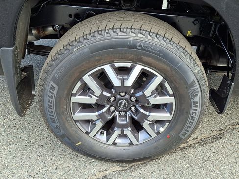 New 2026 Nissan Frontier SV AWD/4WD image 6