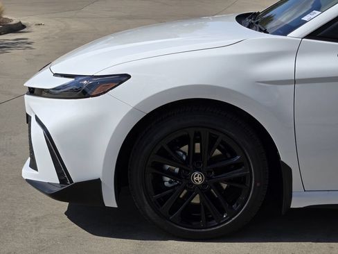 New 2026 Toyota Camry SE w/ Convenience Package FWD image 7
