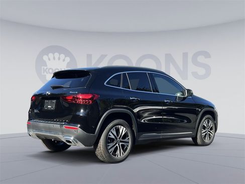 Certified 2025 Mercedes-Benz GLA 250 4MATIC image 5