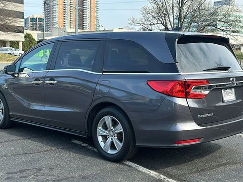 Used 2019 Honda Odyssey EX image 4