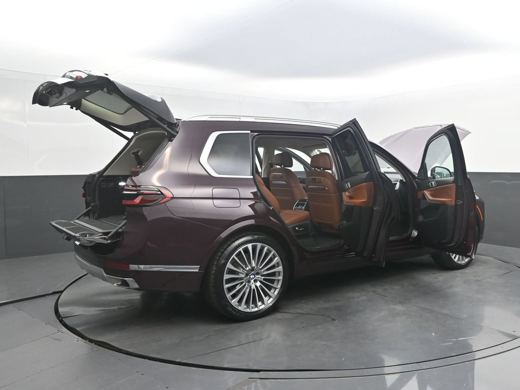 Certified 2024 BMW X7 xDrive40i w/ Executive Package AWD/4WD image 51