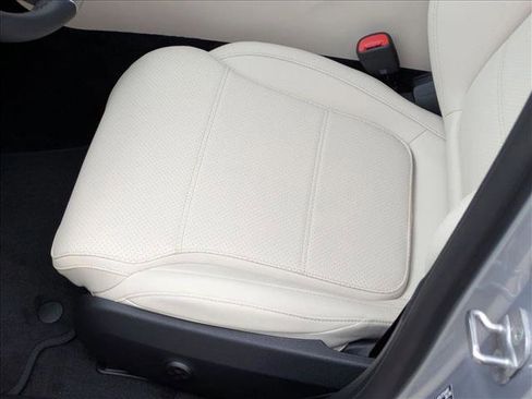 New 2026 Mercedes-Benz C 300 4MATIC Sedan image 4