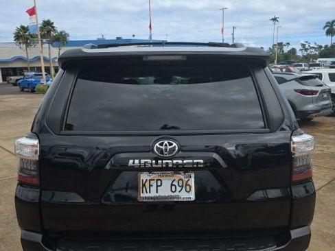 Used 2024 Toyota 4Runner SR5 Premium AWD/4WD image 4