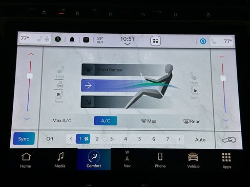 Used 2023 Jeep Grand Cherokee Limited w/ Luxury Tech Group II image 24