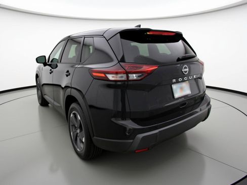 Used 2025 Nissan Rogue SV FWD image 6
