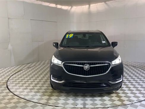 Used 2019 Buick Enclave Preferred image 3