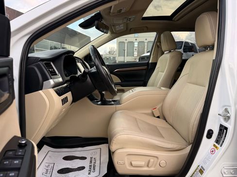 Used 2019 Toyota Highlander Limited AWD/4WD image 44