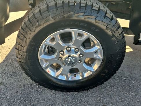 Used 2023 RAM 2500 Laramie image 11