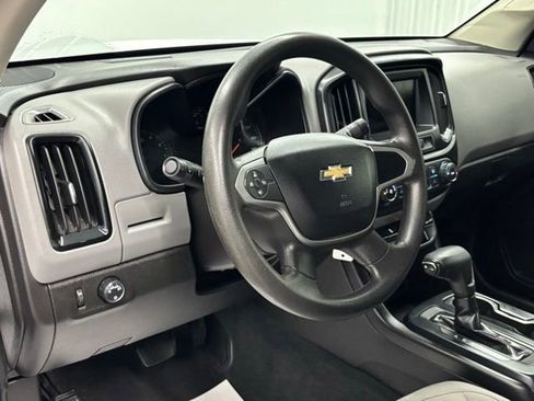 Used 2019 Chevrolet Colorado W/T w/ WT Convenience Package RWD image 16