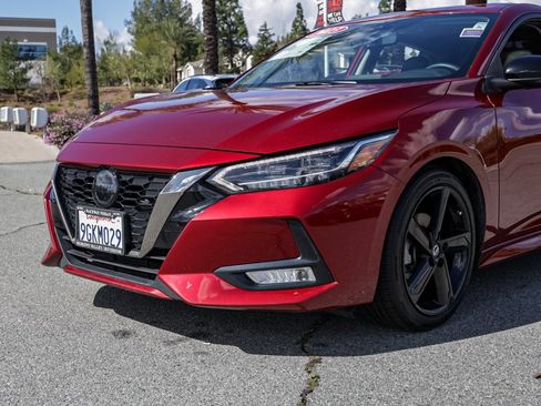 Used 2023 Nissan Sentra SR w/ SR Premium Package image 10