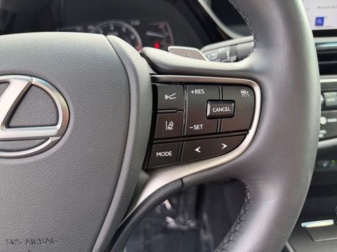 Used 2023 Lexus ES 250 w/ Premium Package AWD/4WD image 16