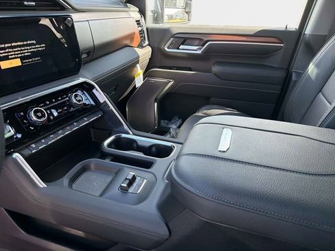 New 2026 GMC Sierra 2500 Denali w/ Denali Reserve Package image 25