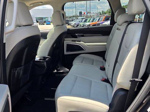 Used 2020 Kia Telluride EX FWD image 6