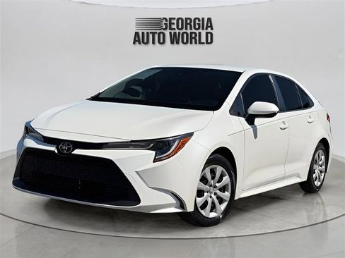 Used 2021 Toyota Corolla LE FWD image 5