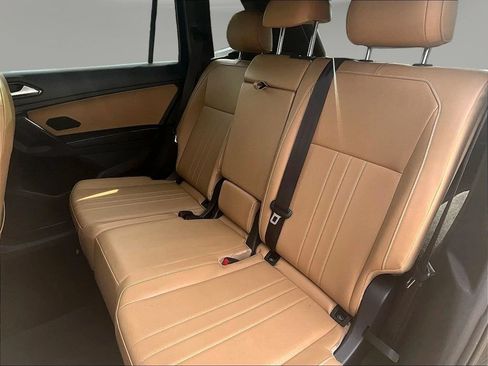 Used 2022 Volkswagen Tiguan SE AWD/4WD image 26