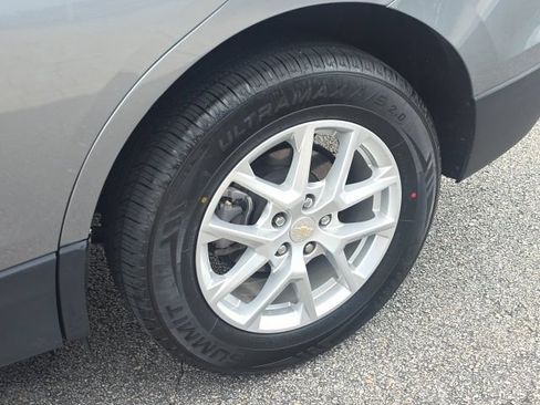 Used 2024 Chevrolet Equinox LT AWD/4WD image 10
