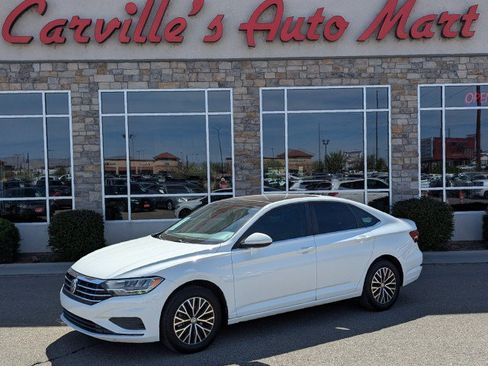 Used 2021 Volkswagen Jetta SE FWD image 1