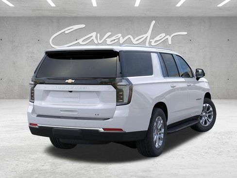 New 2026 Chevrolet Suburban LT image 4