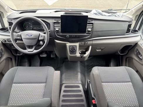 Used 2023 Ford E-Transit Medium Roof RWD image 10