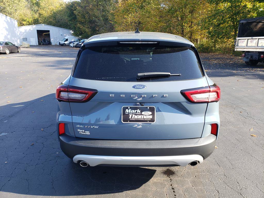 Used 2025 Ford Escape Active w/ Cold Weather Package FWD image 6