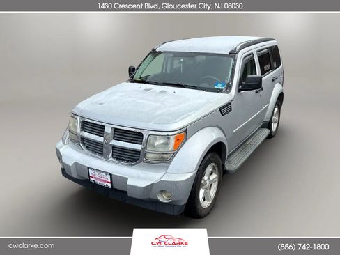 Used 2007 Dodge Nitro SLT image 2