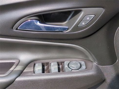 Used 2022 Chevrolet Equinox LT image 23