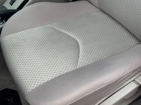 Used 2006 Toyota RAV4 2WD image 22