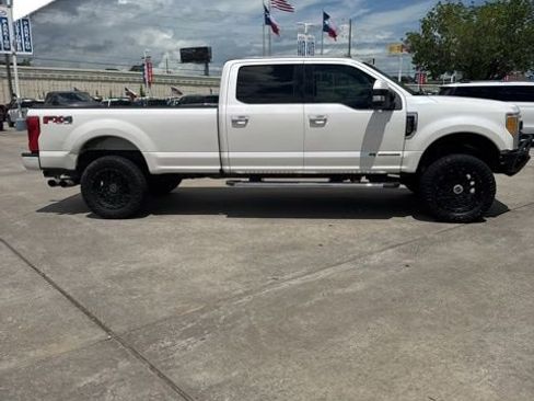 Used 2017 Ford F250 Lariat w/ Chrome Package AWD/4WD image 2