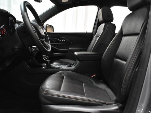 Used 2023 Chevrolet Traverse High Country w/ LPO, Floor Liner Package image 6