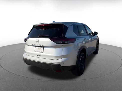 Used 2025 Nissan Rogue SV FWD image 15