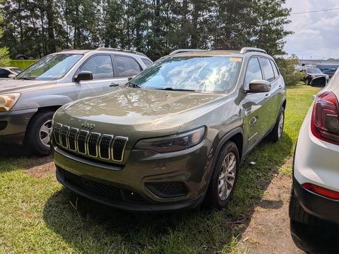 Used 2021 Jeep Cherokee Latitude FWD image 1