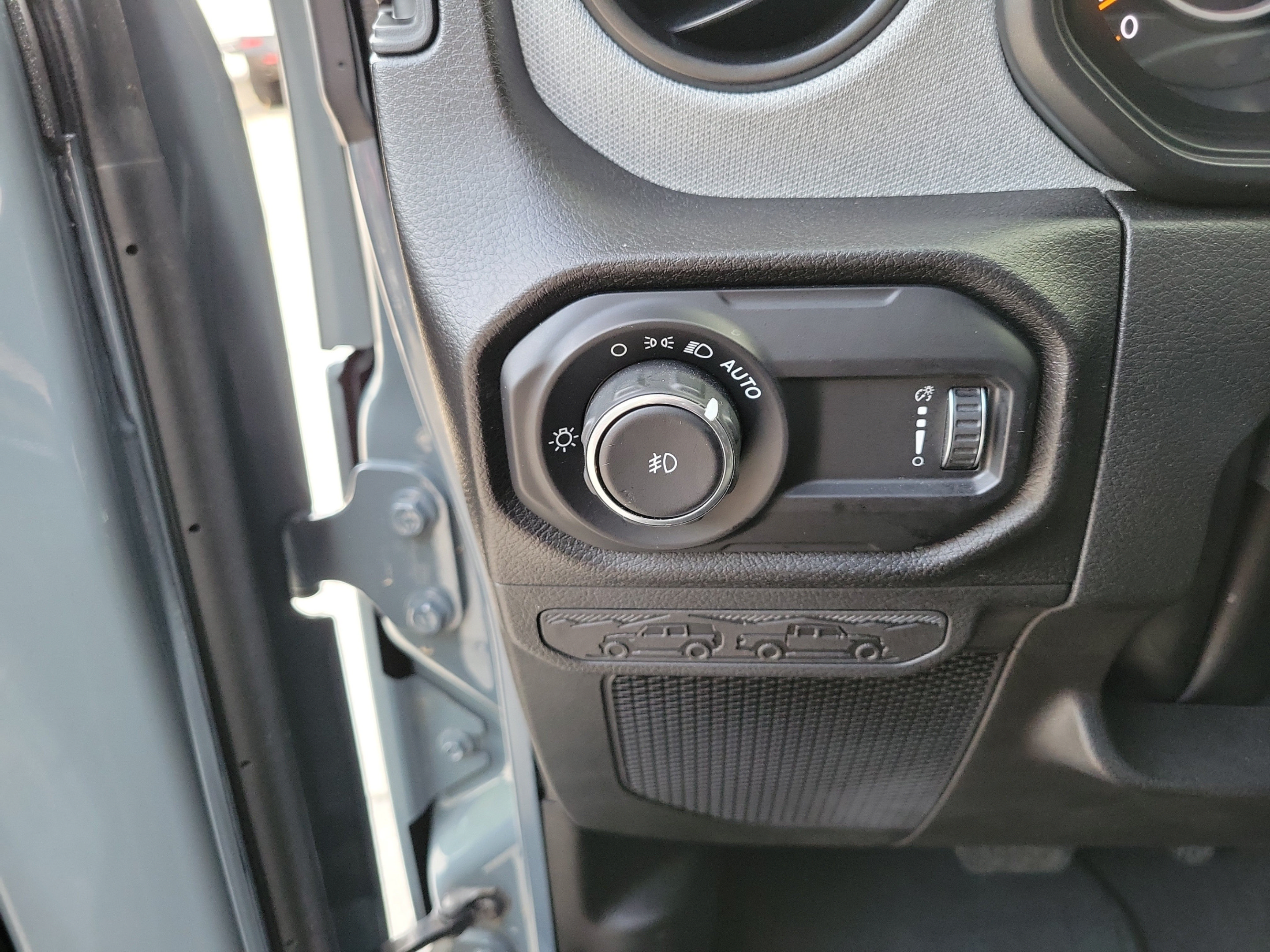 Certified 2024 Jeep Wrangler Sport AWD/4WD image 28