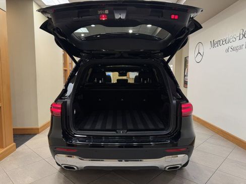 Certified 2025 Mercedes-Benz GLB 250 image 23