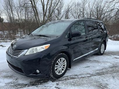 Used 2017 Toyota Sienna XLE w/ XLE Navigation Package