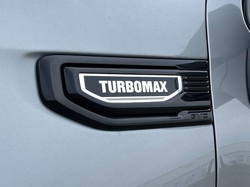 New 2026 GMC Sierra 1500 Elevation image 2