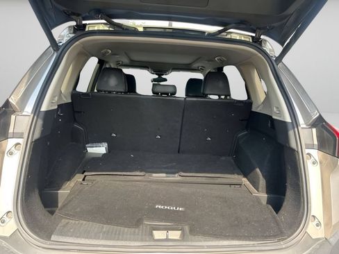 Used 2021 Nissan Rogue SL AWD/4WD image 9