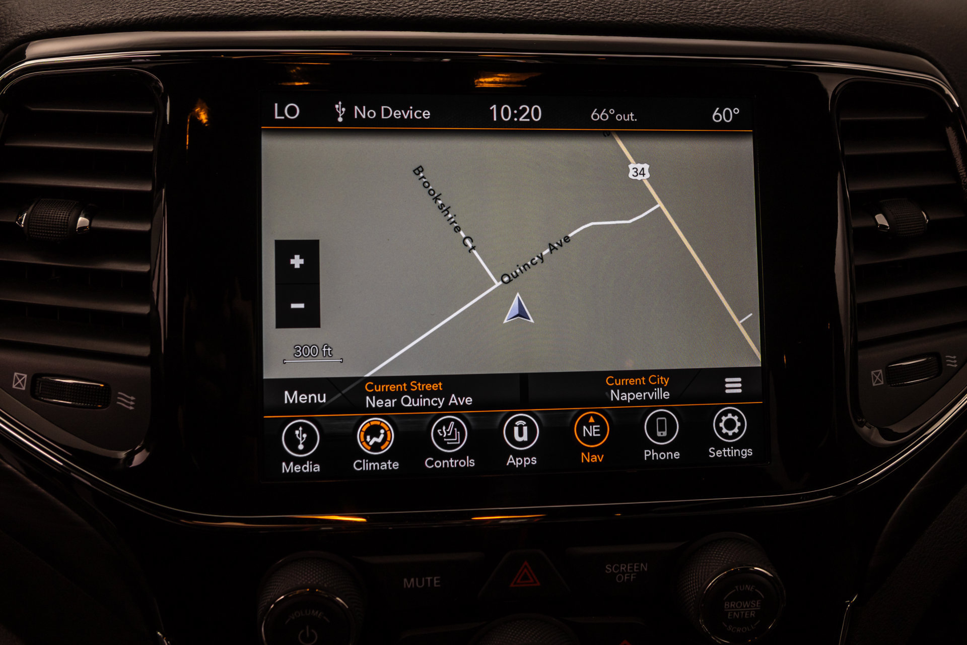 Used 2022 Jeep Grand Cherokee Laredo X AWD/4WD image 28