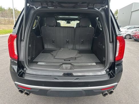 Used 2024 GMC Yukon XL Denali AWD/4WD image 17