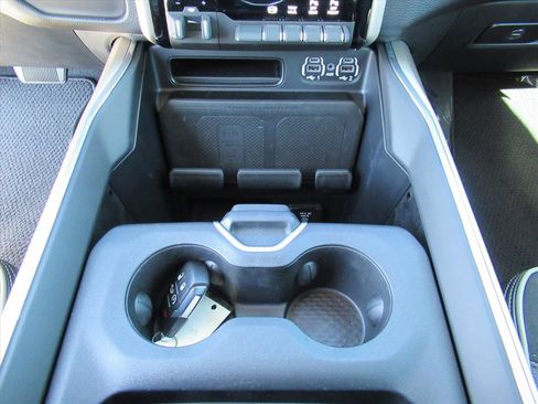 Used 2024 RAM 3500 Laramie image 21