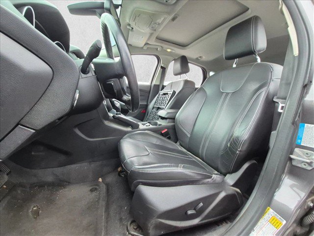 Used 2012 Ford Focus Titanium FWD image 12